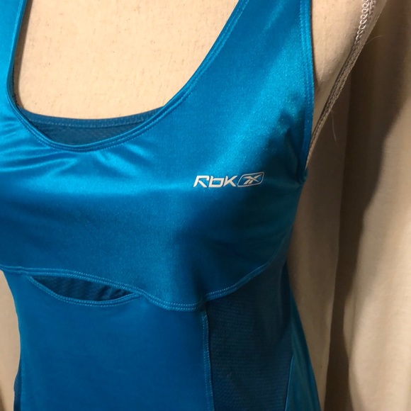 🌺3 for $20 EUC Reebok tank built in bra size L - Picture 2 of 5